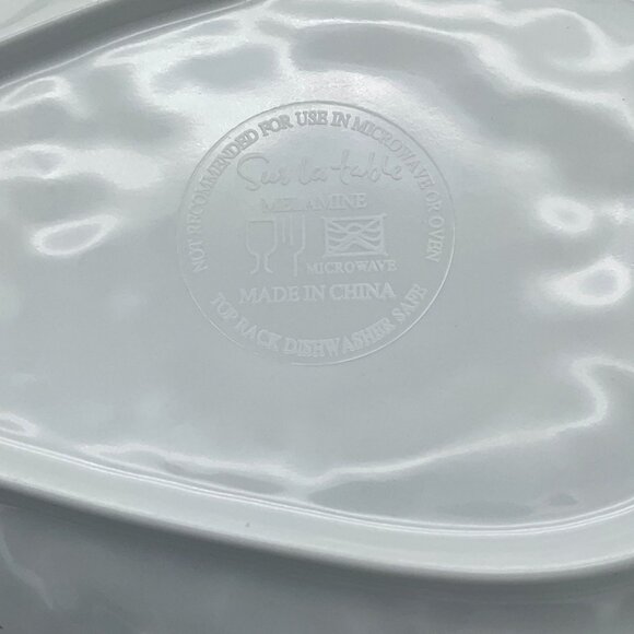 Pineapple Themed Hanging Wood Sign & Sur La Table Pineapple Melamine Plates NWT - Picture 4 of 6